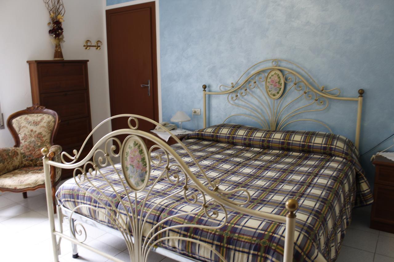 Albergo Elisa Comano Kültér fotó
