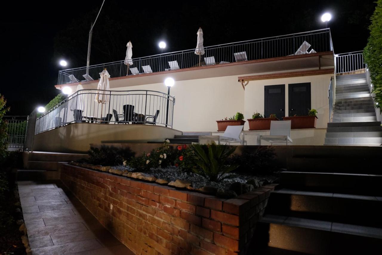 Albergo Elisa Comano Kültér fotó